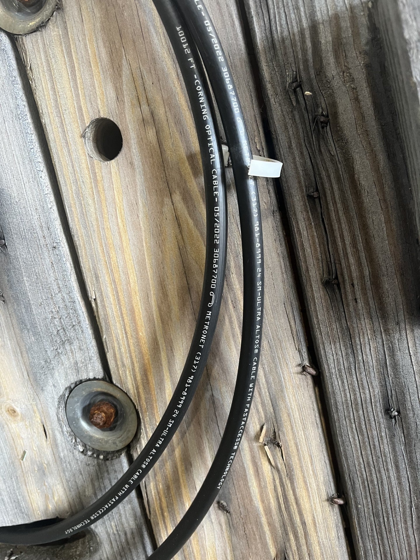 Corning: 24 Strand Singlemode OSP SJSA-Armored *Special Jacket Print - 8,938ft (0.45/Ft)