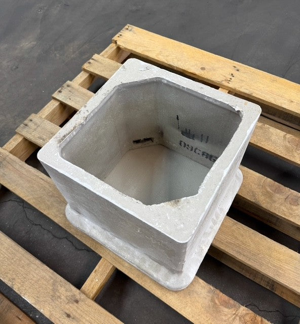 12x12x12 Polymer Concrete Tier 22 Handhole Vault