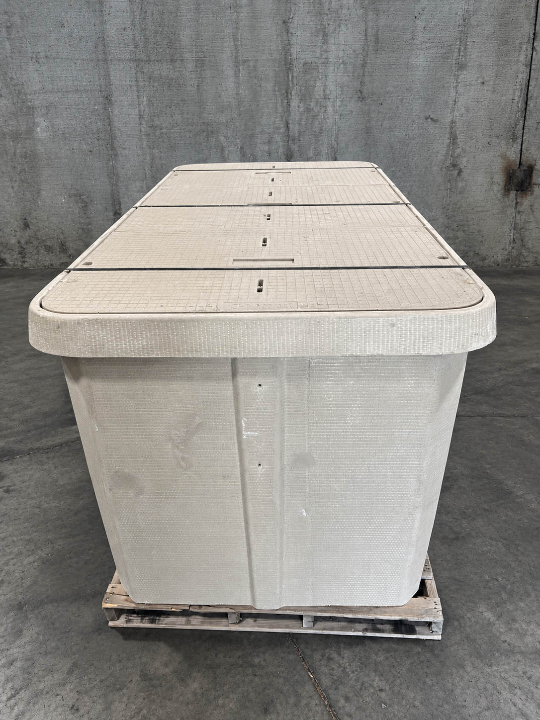 48x96x48 Polymer Concrete Tier 22 Handhole Vault