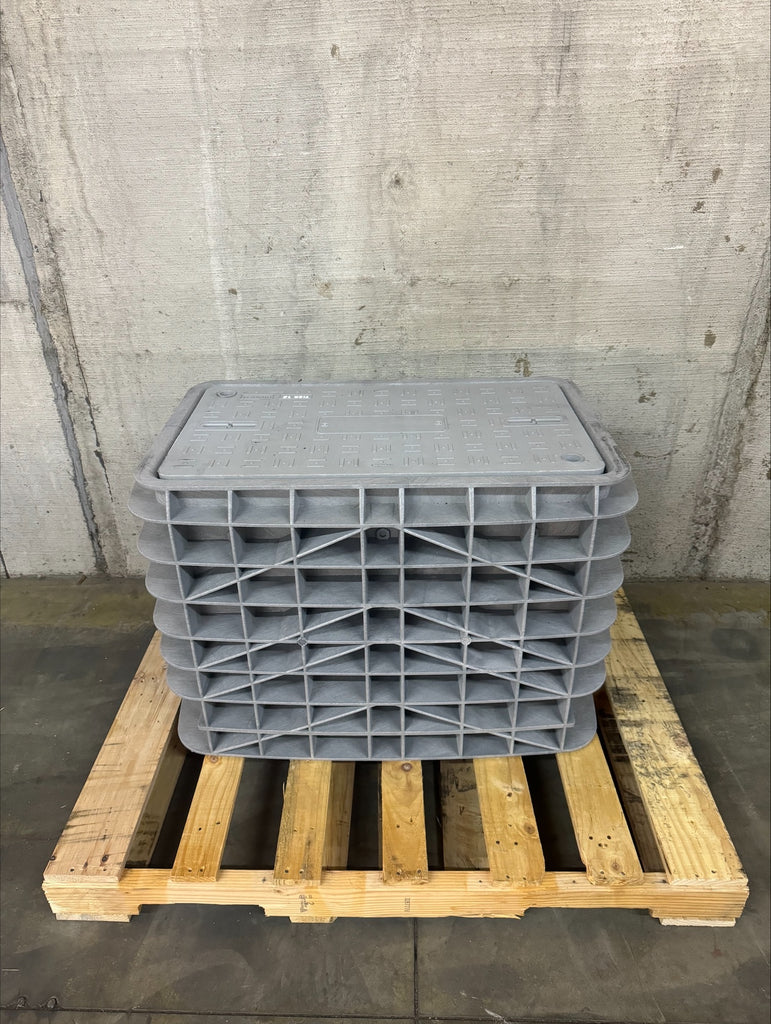 k1030-02★journal standard ブレダボックス 17x30x24 HDPE Vault w/ SMC Lid - Tier 15 Assembly