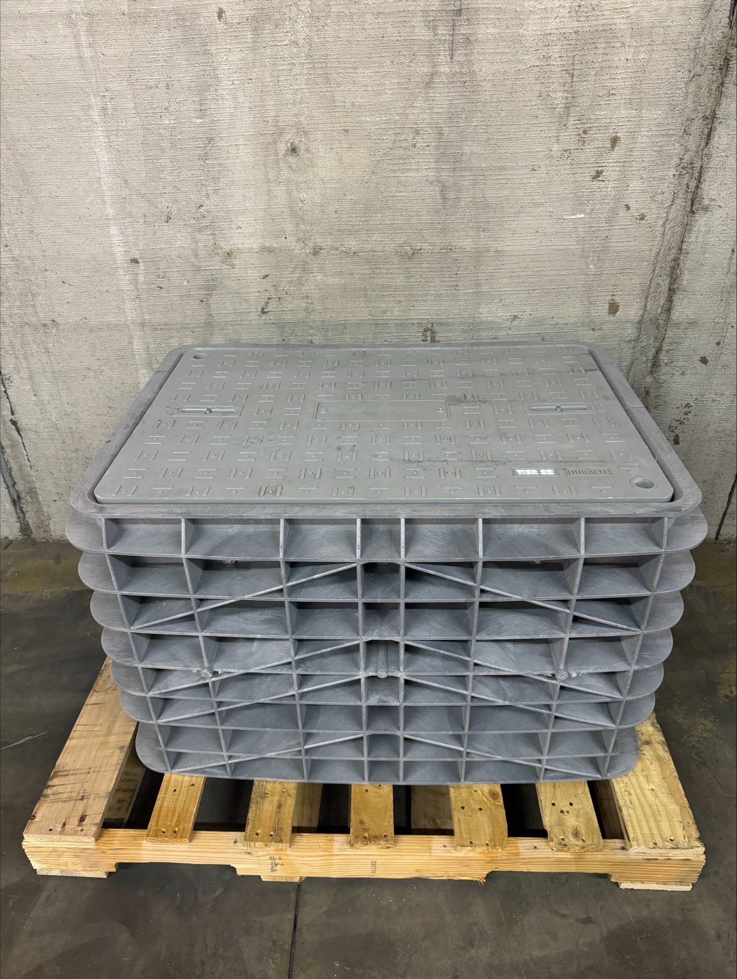 24x36x24 HDPE Vault w/ SMC Lid - Tier 15 Assembly