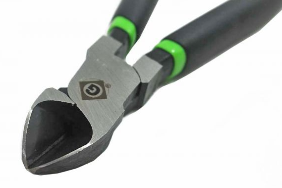 Greenlee 6" Diagonal Cutting Pliers with Dipped Grip